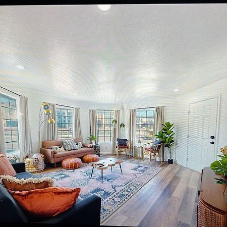 New Modern Boho Apt- Close To Yosemite Oakhurst Buitenkant foto