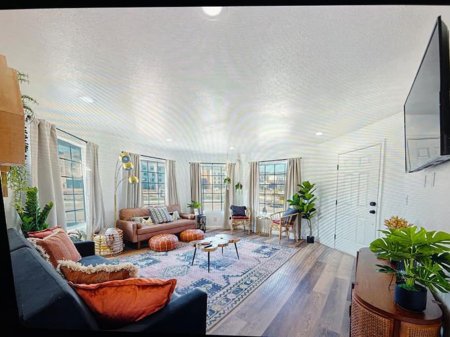 New Modern Boho Apt- Close To Yosemite Oakhurst Buitenkant foto
