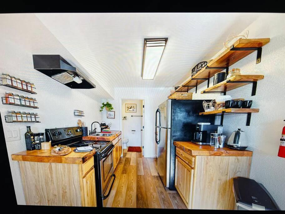 New Modern Boho Apt- Close To Yosemite Oakhurst Buitenkant foto