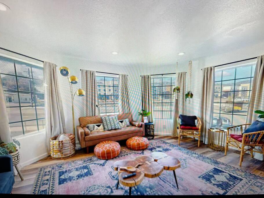 New Modern Boho Apt- Close To Yosemite Oakhurst Buitenkant foto